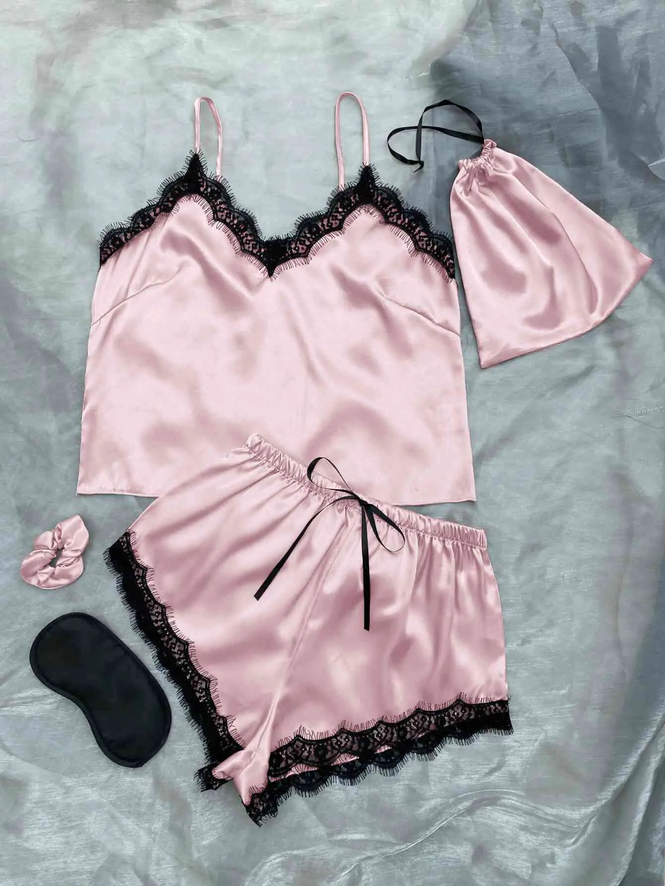 Ensemble pyjama en dentelle Dreams